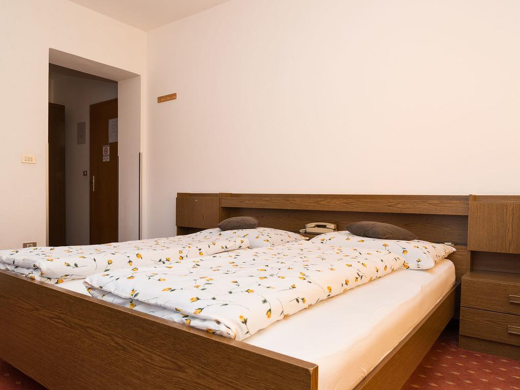 Hotel Haus Elisabeth Nova Ponente Zewnętrze zdjęcie