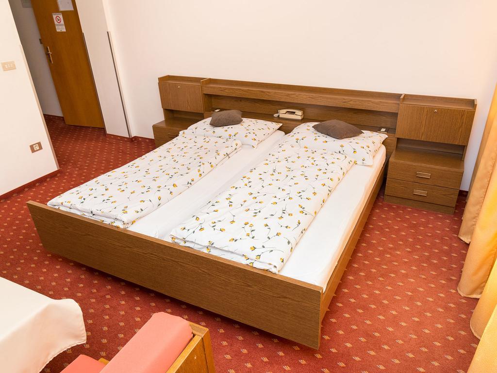 Hotel Haus Elisabeth Nova Ponente Zewnętrze zdjęcie
